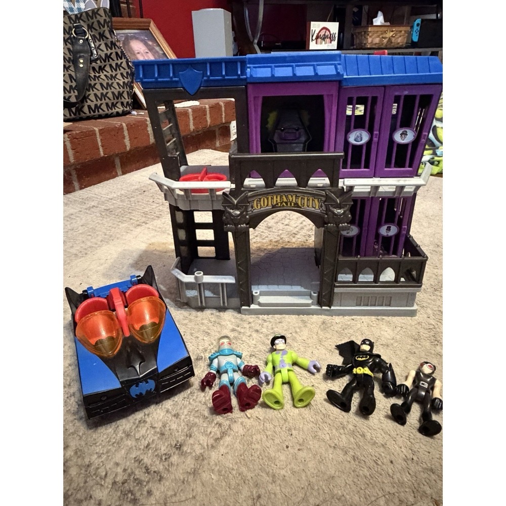 Imaginext Gotham City Jail Playset Batman DC Super Friends Prison